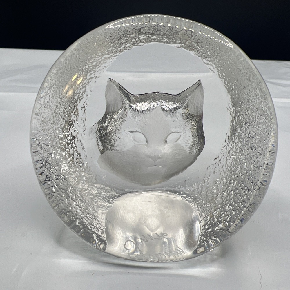 Mats Jonasson Sweden Crystal Cat Kitten Paperweight Sculpture Signed Named 9176